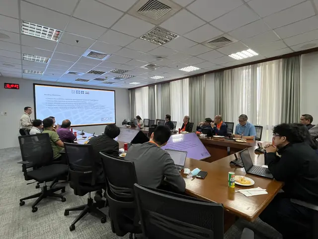 Industry engagement with MERALCO and MSpectrum (photo 4)